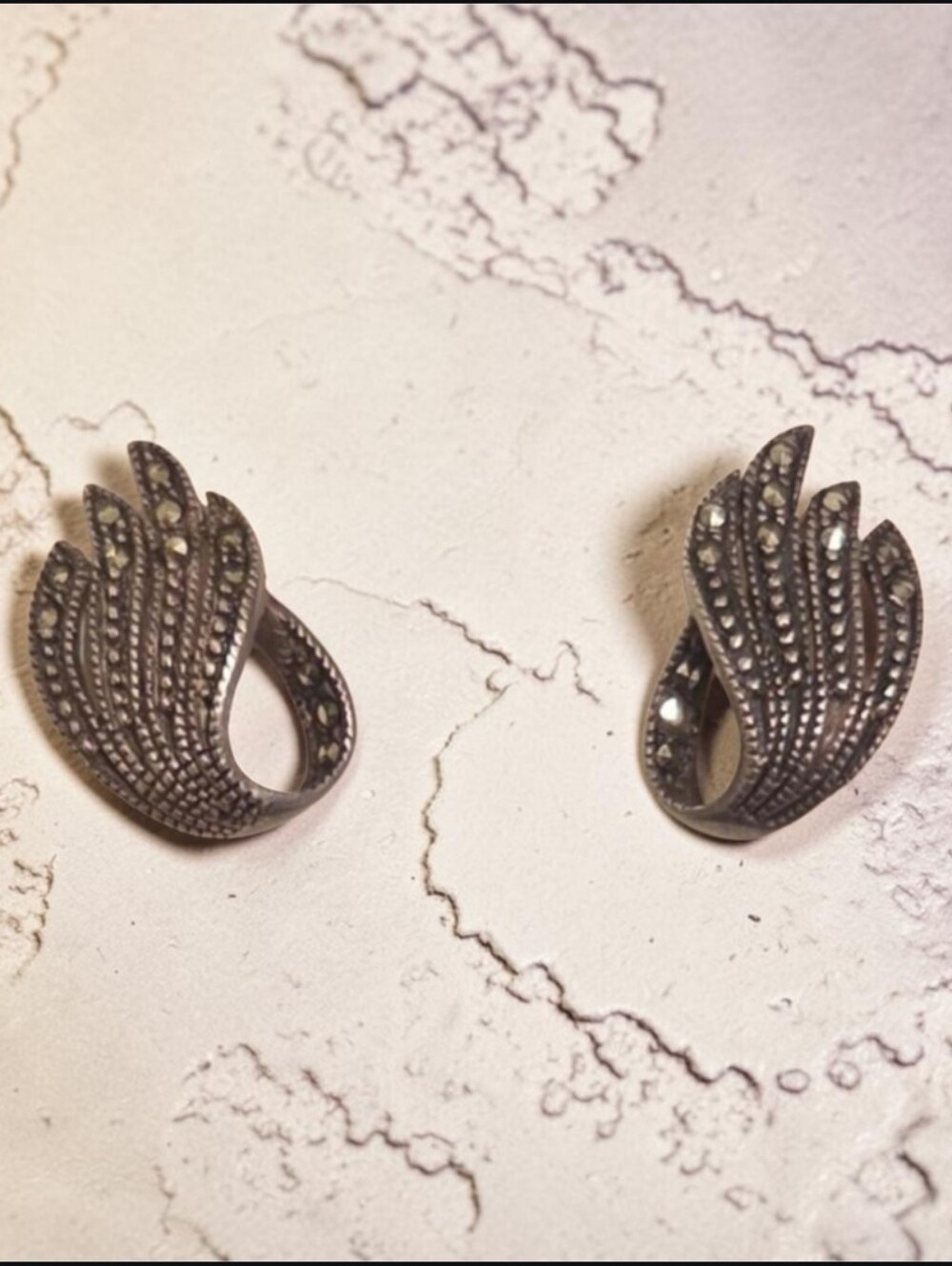 Vintage 925 Sterling Silver Marcasite Wing Feather Half Hoop Earrings Art Deco